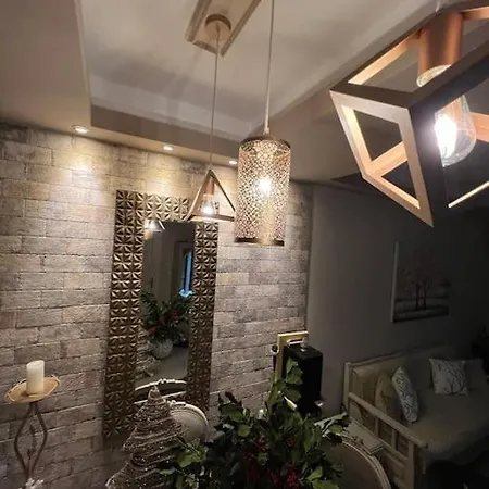 Corner House * Volos