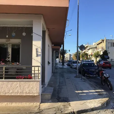 Corner House * Volos