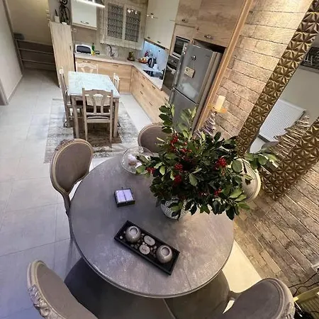 Corner House Volos