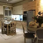 Appartement Corner House *