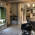 Corner House Appartamento Volos