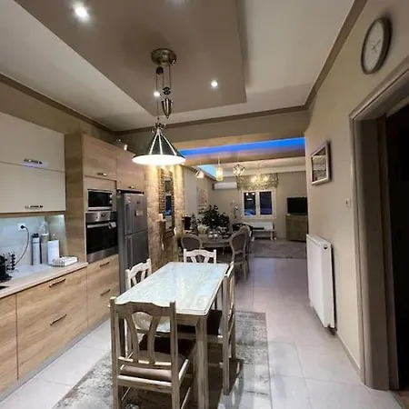 Corner House * ヴォロス