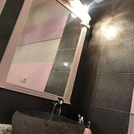 Apartament Corner House *